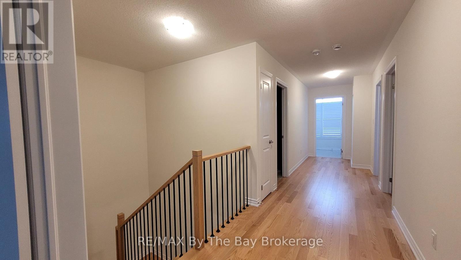 32 Rosanne Circle, Wasaga Beach, Ontario  L9Z 0N3 - Photo 31 - S14100044