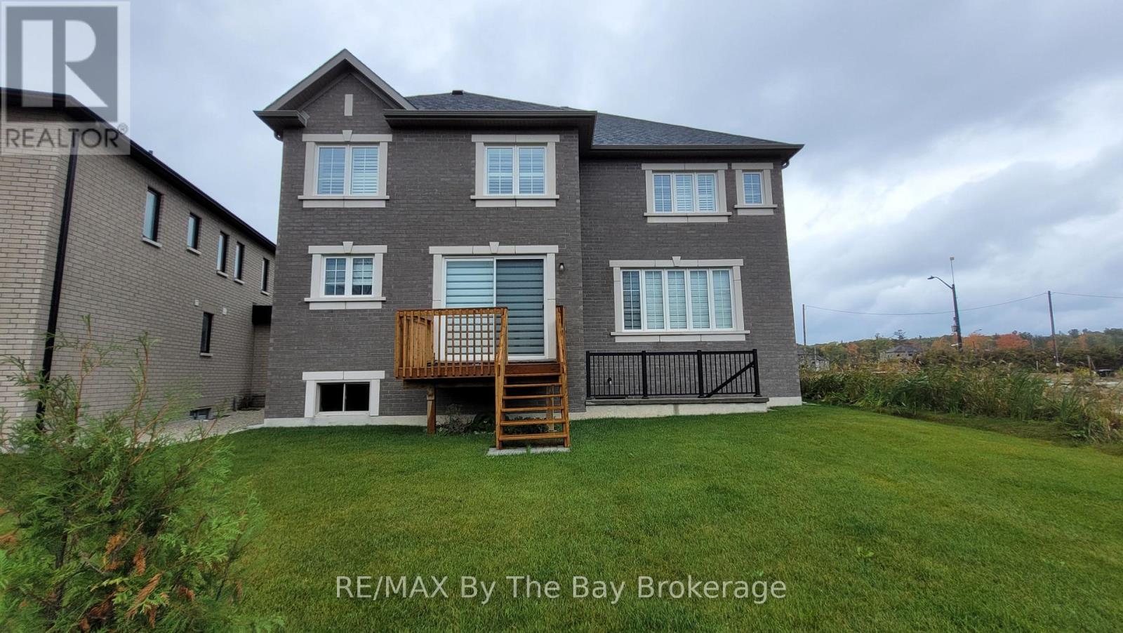 32 Rosanne Circle, Wasaga Beach, Ontario  L9Z 0N3 - Photo 34 - S14100044