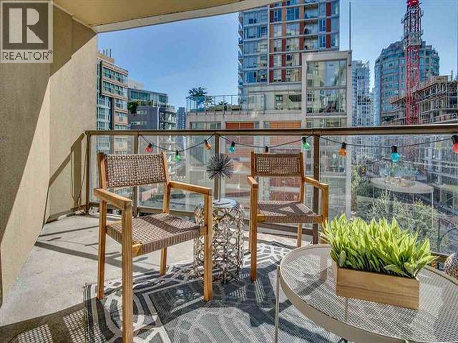 505 789 Drake Street, Vancouver, British Columbia  V6Z 2N7 - Photo 3 - R3177138