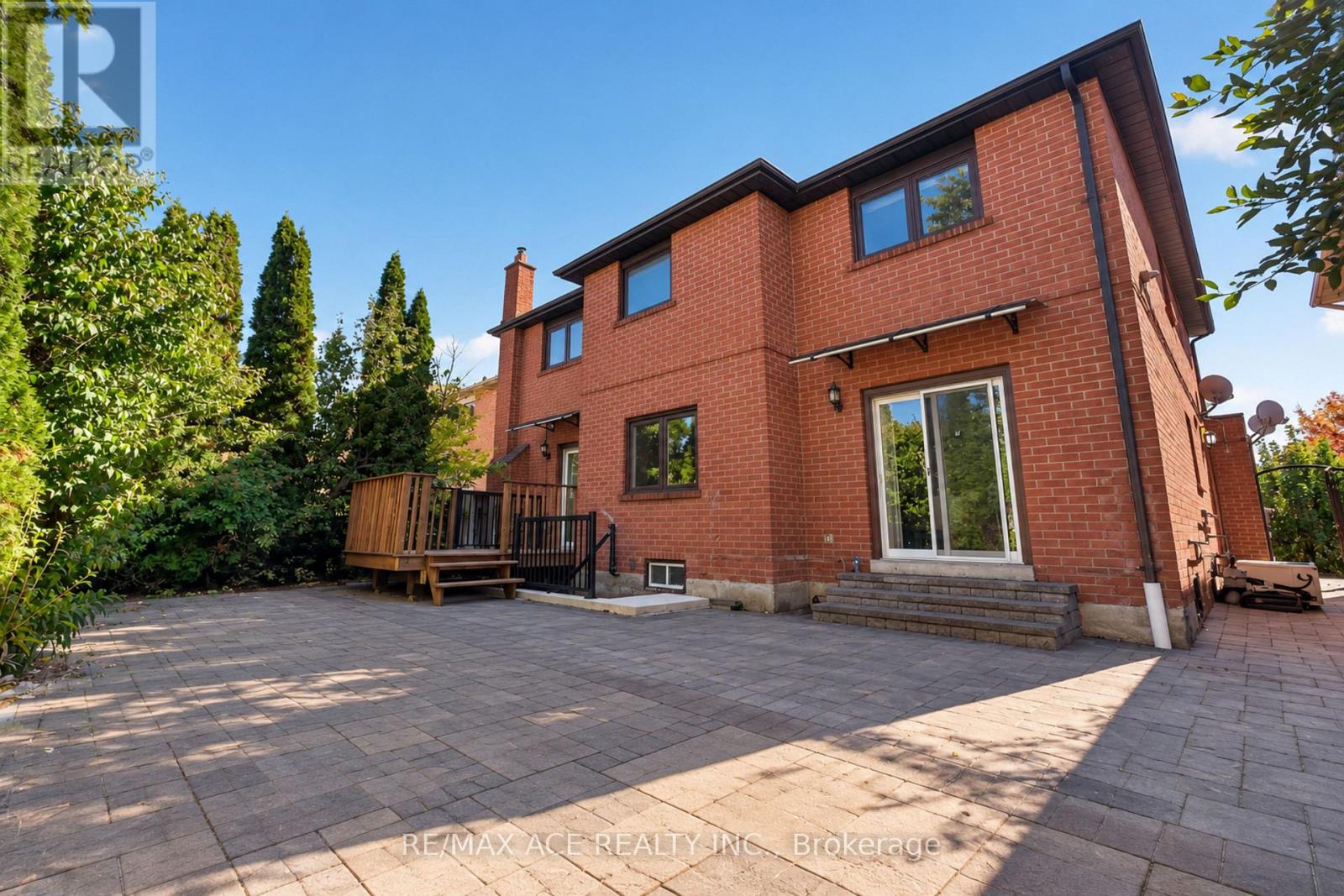 1690 Major Oaks Road, Pickering, Ontario  L1X 1X1 - Photo 48 - E14100048