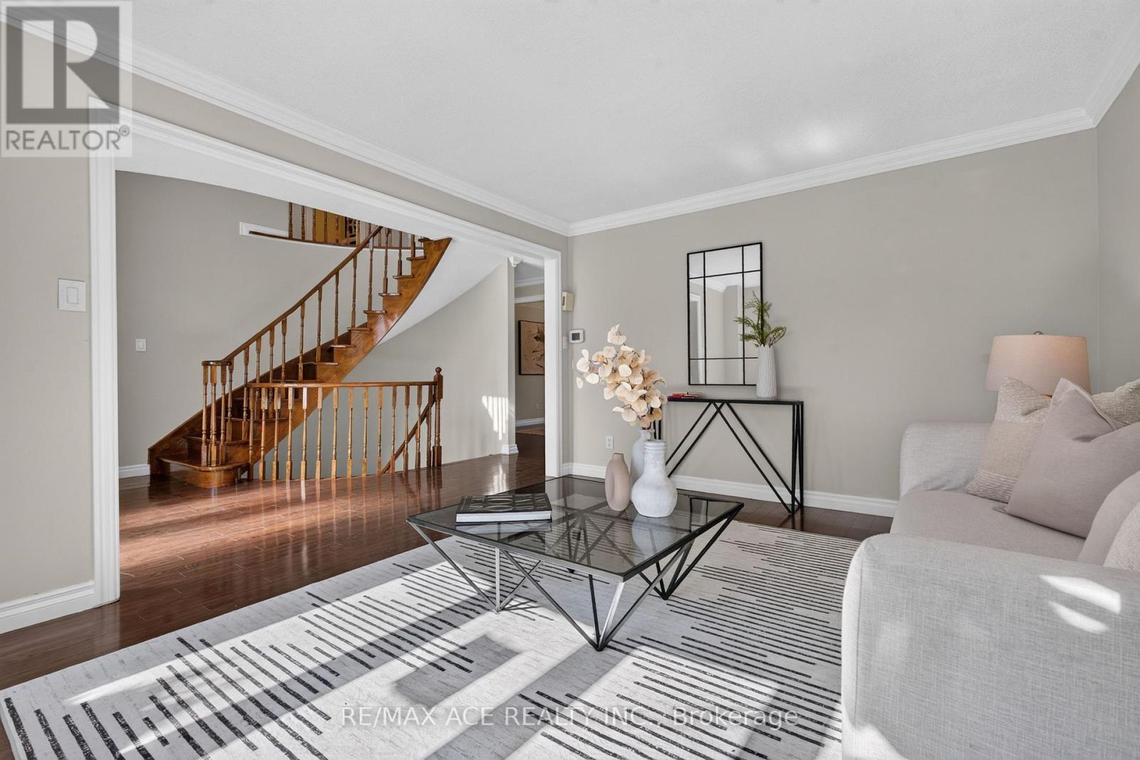 1690 Major Oaks Road, Pickering, Ontario  L1X 1X1 - Photo 7 - E14100048