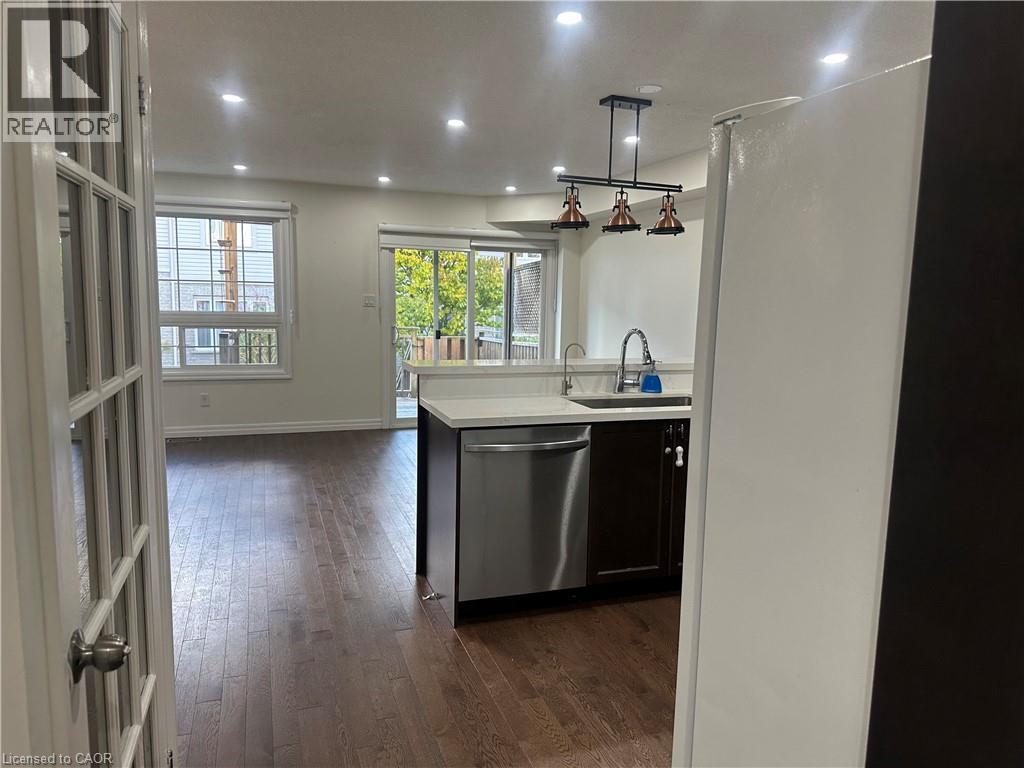 105 Pinnacle Drive Unit# 79, Kitchener, Ontario  N2P 1B8 - Photo 6 - 40869379