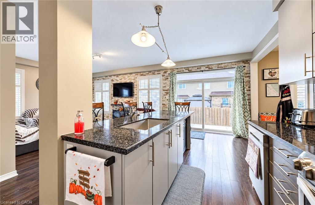 91 Cook Street, Binbrook, Ontario  L0R 1C0 - Photo 12 - 40871827