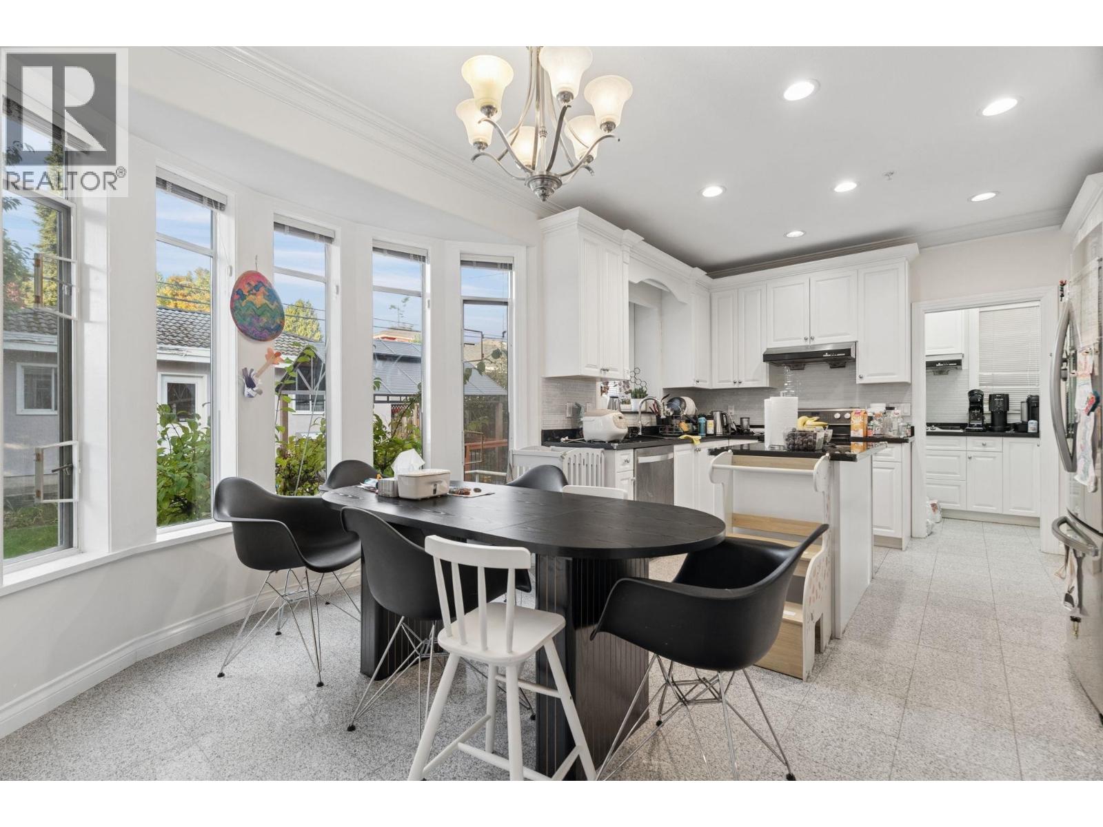 1767 W 61st Avenue, Vancouver, British Columbia  V6P 2C2 - Photo 8 - R3172330