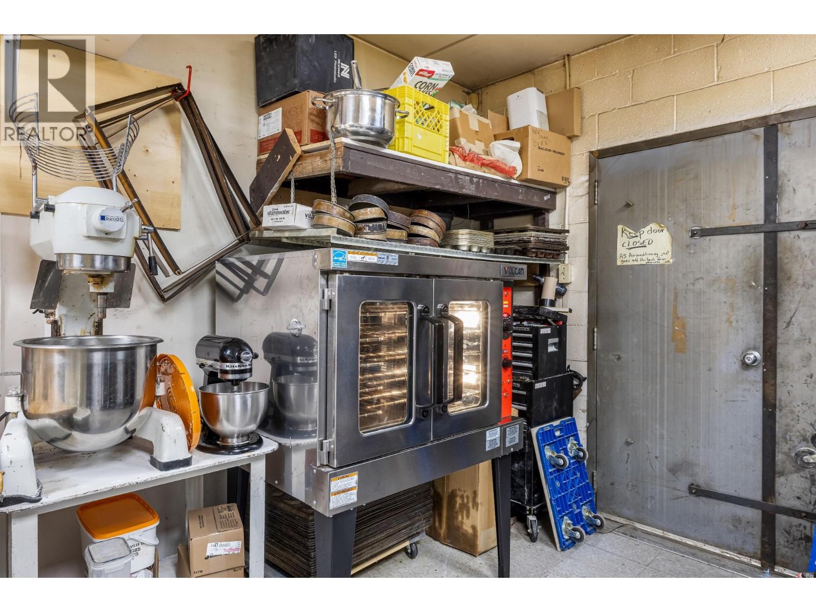 1025 CANYON Street Unit# Leased Premises Of