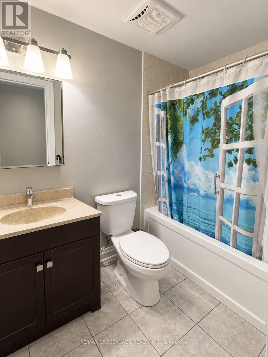 43 Waniska Avenue, Toronto, Ontario  M8Y 1R1 - Photo 13 - W14099218
