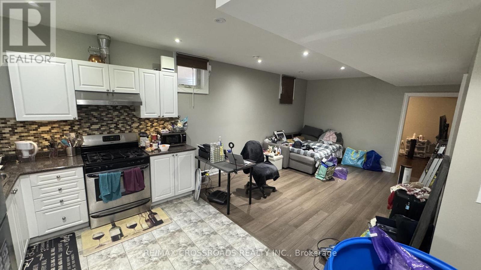 43 Waniska Avenue, Toronto, Ontario  M8Y 1R1 - Photo 4 - W14099218