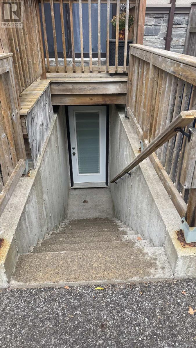 43 Waniska Avenue, Toronto, Ontario  M8Y 1R1 - Photo 16 - W14099218