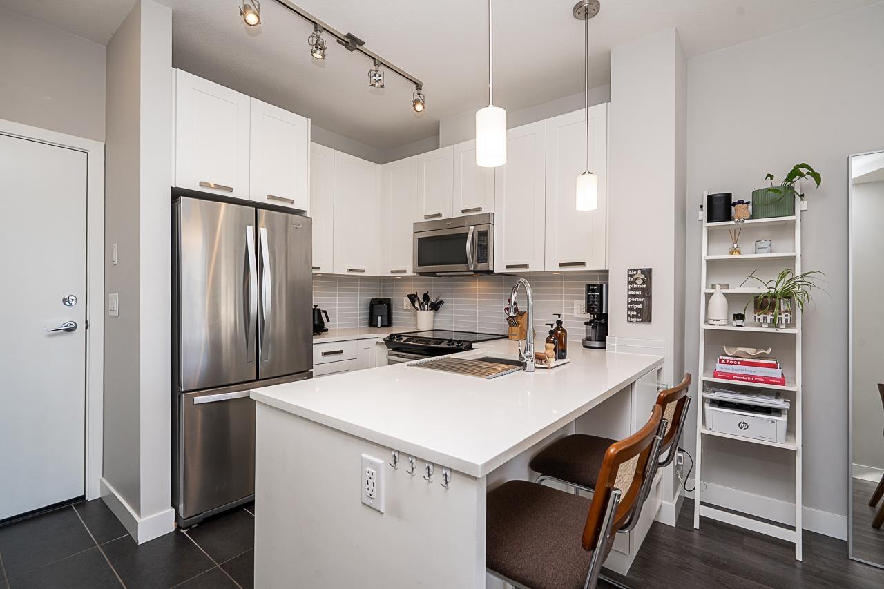 405 15388 105 Avenue, Surrey, British Columbia  V3R 0C4 - Photo 9 - R3176792