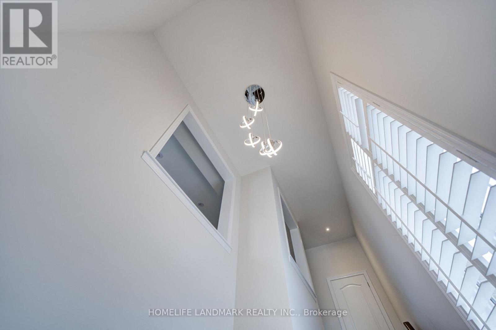 17 Etherington Way, Markham, Ontario  L6C 0X4 - Photo 4 - N13837782