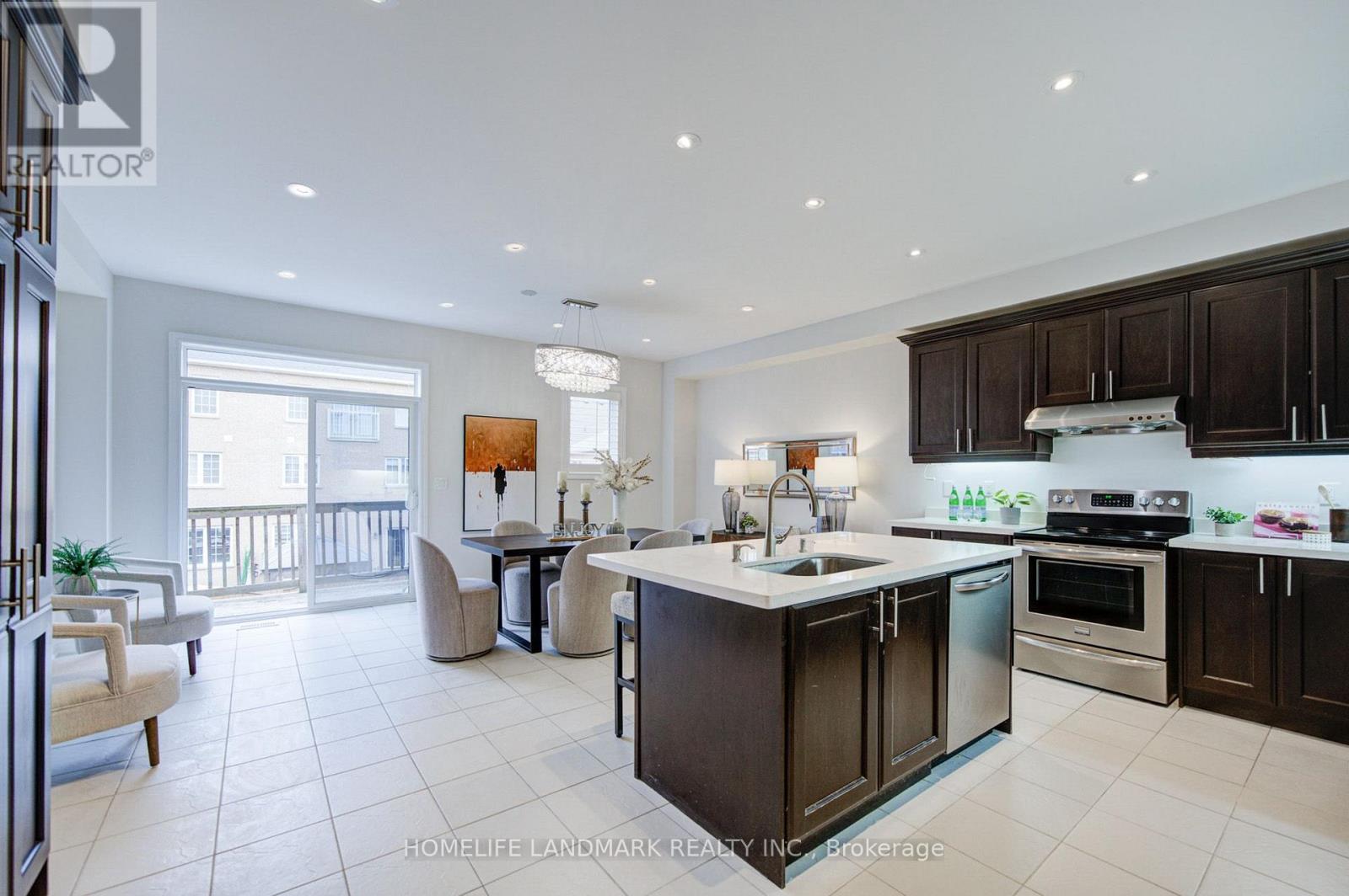 17 Etherington Way, Markham, Ontario  L6C 0X4 - Photo 13 - N13837782