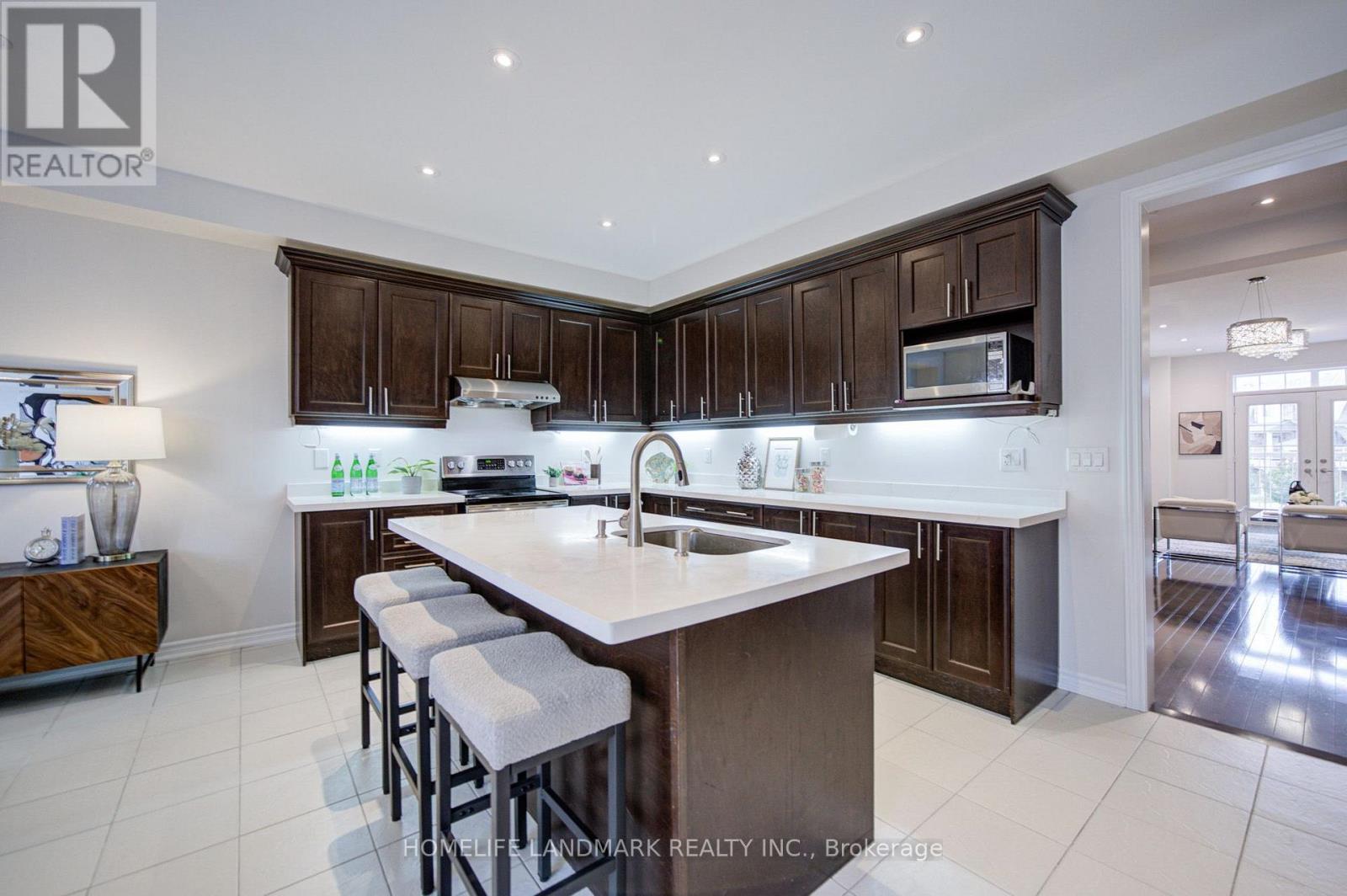 17 Etherington Way, Markham, Ontario  L6C 0X4 - Photo 14 - N13837782