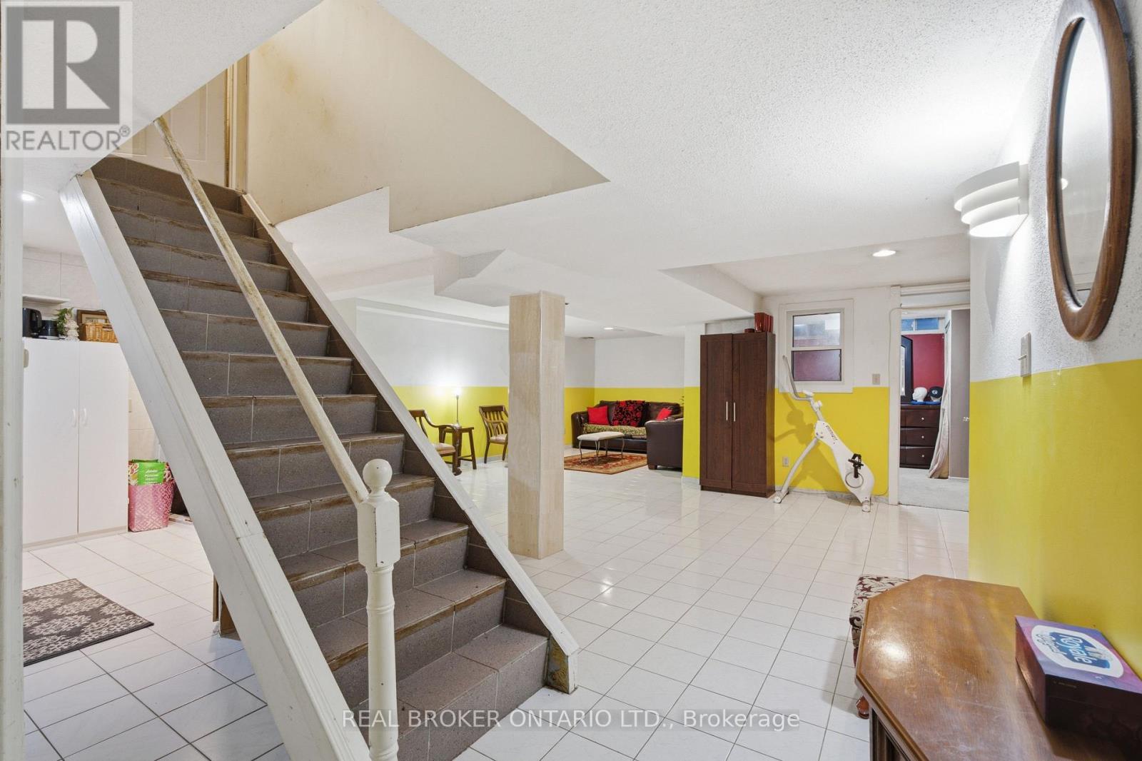 5683 Shillington Drive, Mississauga, Ontario  L5R 3N5 - Photo 33 - W14084098