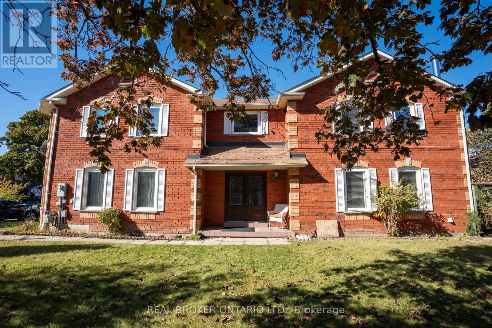 5683 Shillington Drive, Mississauga, Ontario  L5R 3N5 - Photo 3 - W14084098