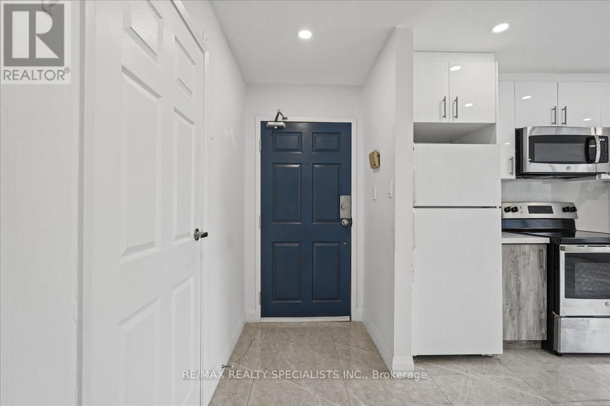 323 Upper Wentworth Street, Hamilton, Ontario  L9A 4T2 - Photo 17 - X13871440
