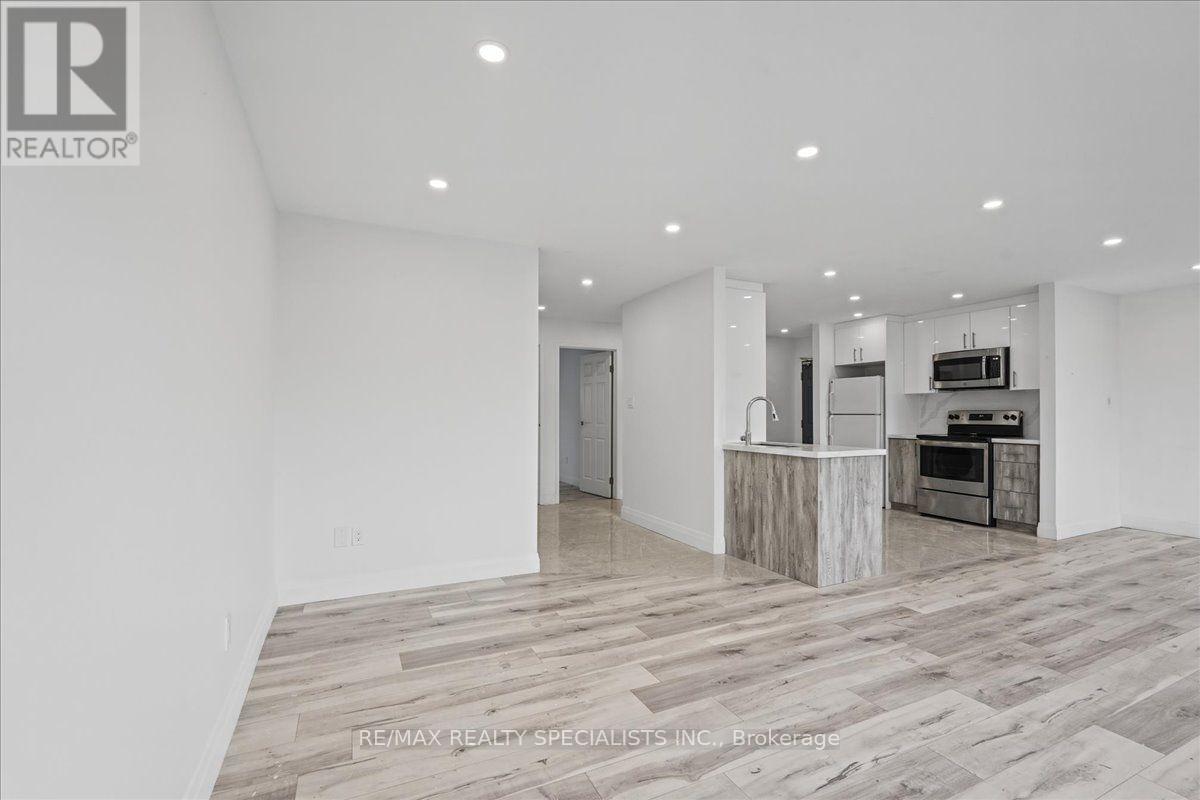 323 Upper Wentworth Street, Hamilton, Ontario  L9A 4T2 - Photo 20 - X13871440