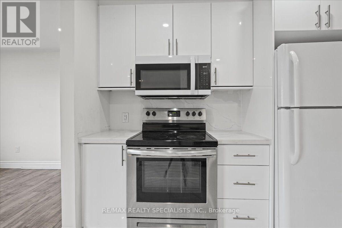 323 Upper Wentworth Street, Hamilton, Ontario  L9A 4T2 - Photo 28 - X13871440