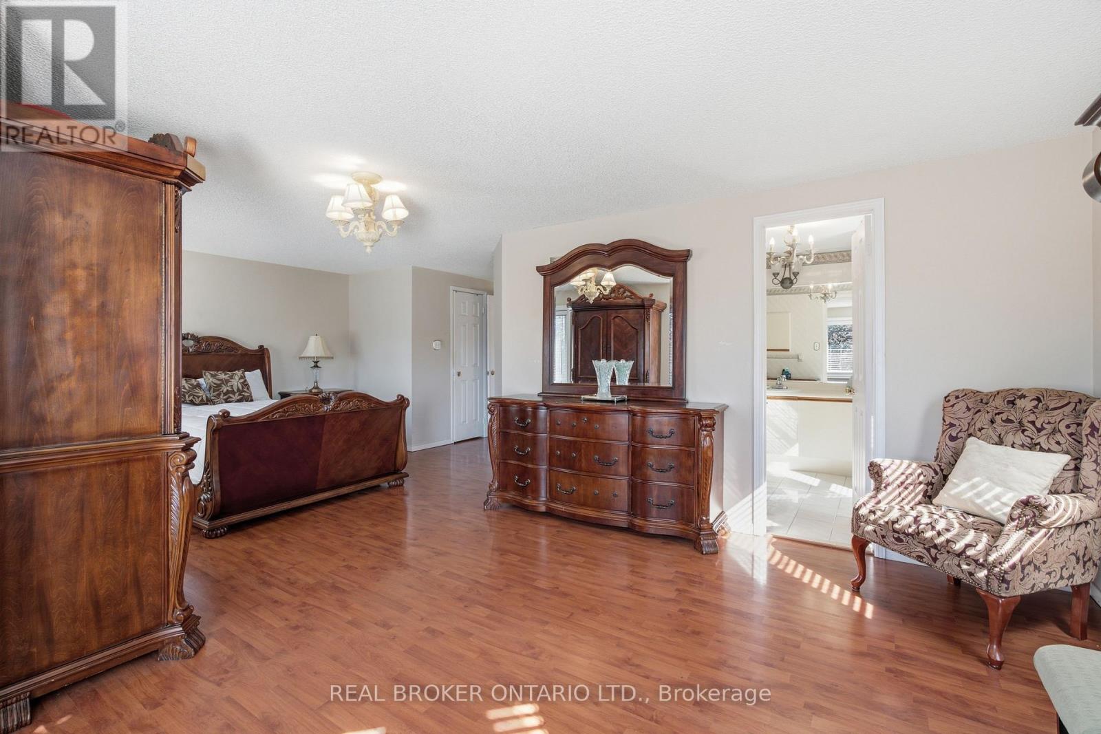 5683 Shillington Drive, Mississauga, Ontario  L5R 3N5 - Photo 30 - W14084098