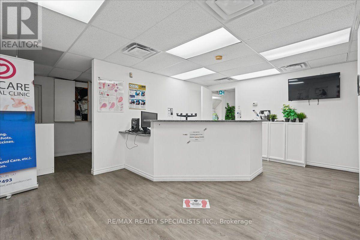 323 Upper Wentworth Street, Hamilton, Ontario  L9A 4T2 - Photo 10 - X13871440