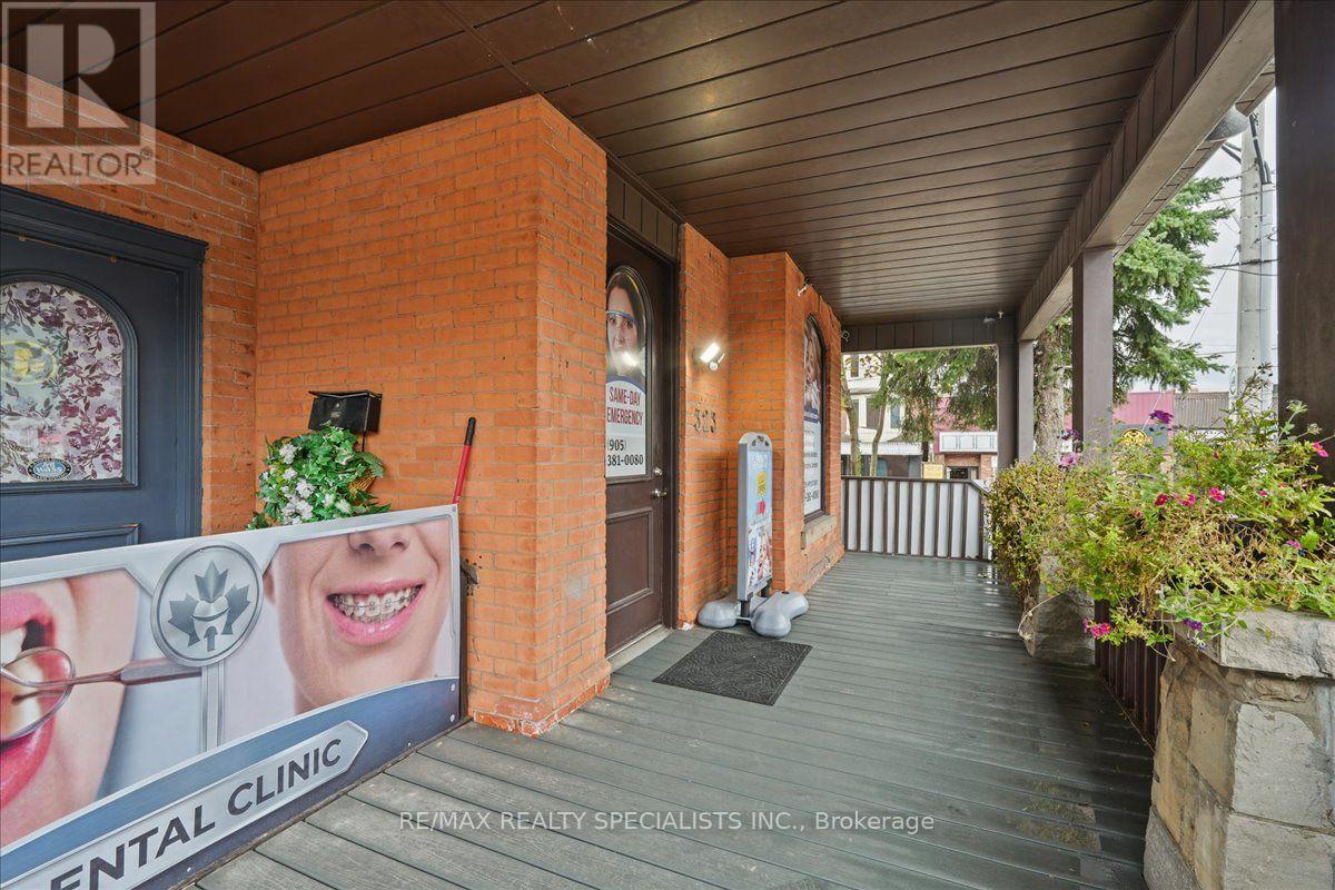 323 Upper Wentworth Street, Hamilton, Ontario  L9A 4T2 - Photo 4 - X13871440