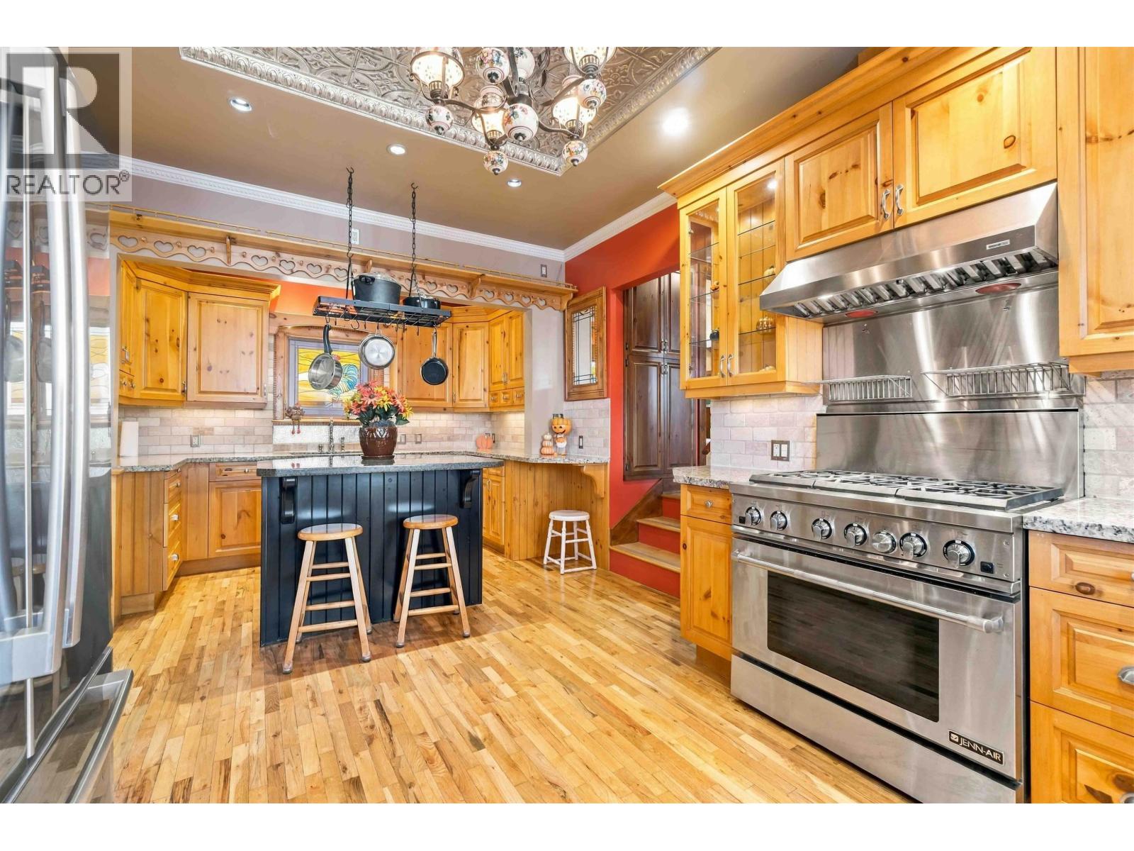 97 E King Edward Avenue, Vancouver, British Columbia  V5V 2B8 - Photo 11 - R3177098
