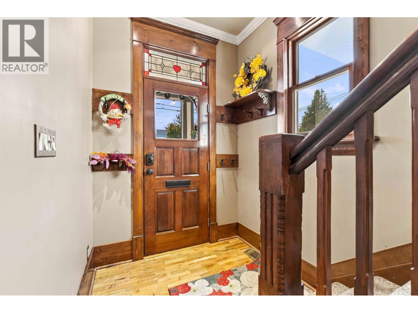 97 E King Edward Avenue, Vancouver, British Columbia  V5V 2B8 - Photo 4 - R3177098
