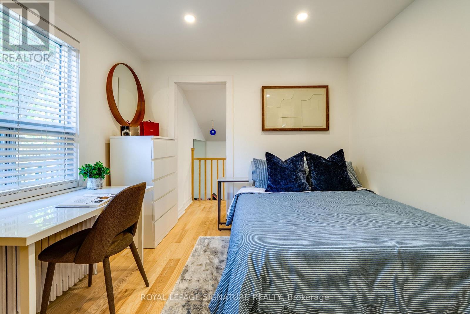 31 Davies Crescent, Toronto, Ontario  M4J 2X7 - Photo 12 - E14099680