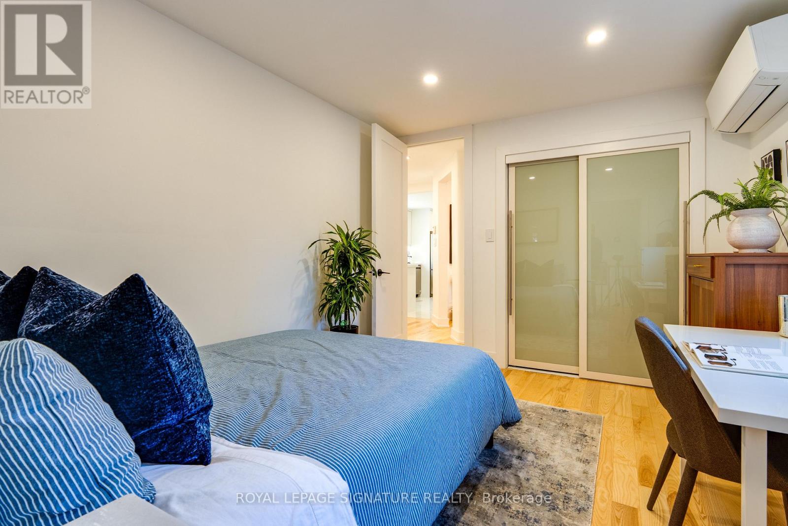31 Davies Crescent, Toronto, Ontario  M4J 2X7 - Photo 14 - E14099680