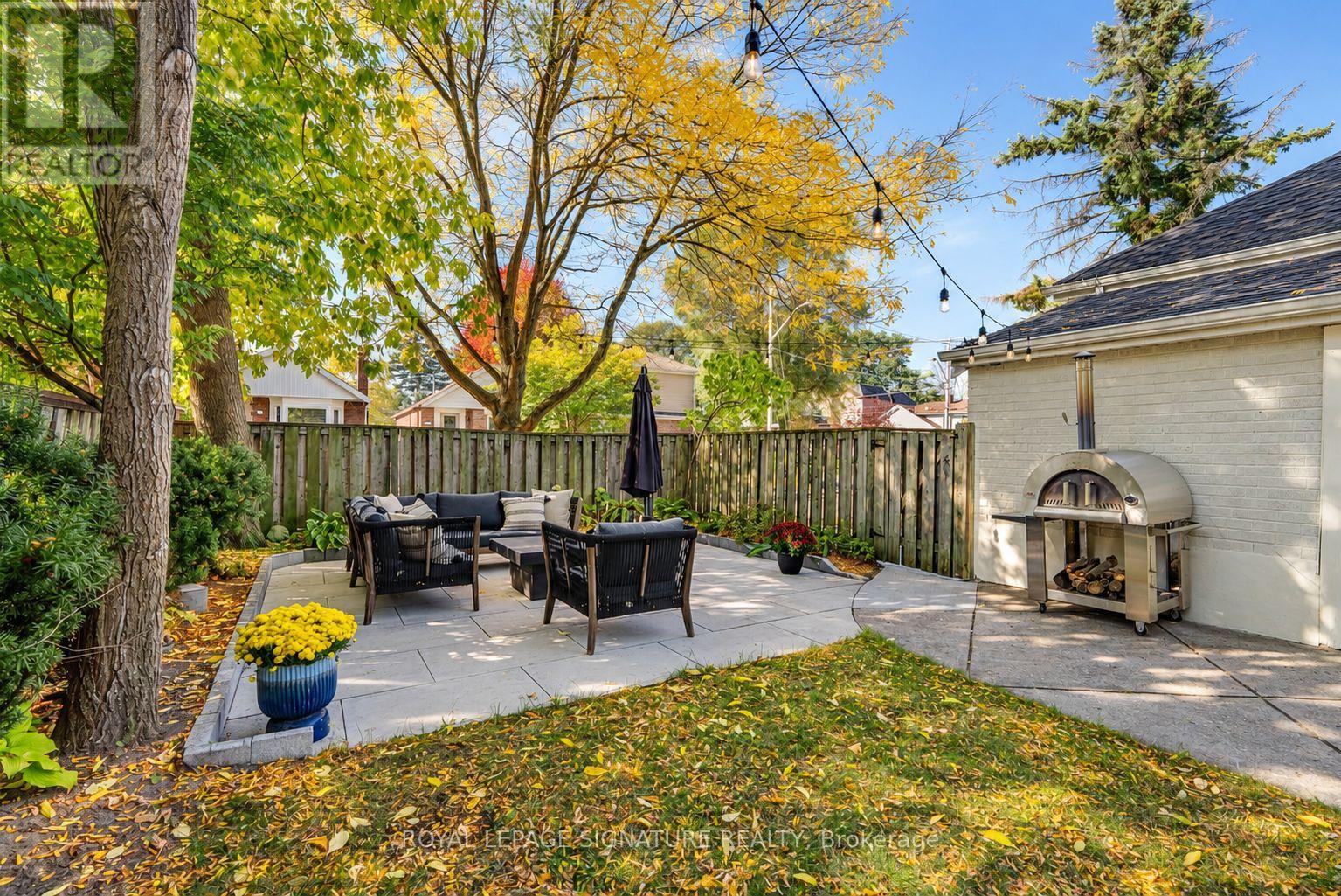 31 Davies Crescent, Toronto, Ontario  M4J 2X7 - Photo 28 - E14099680