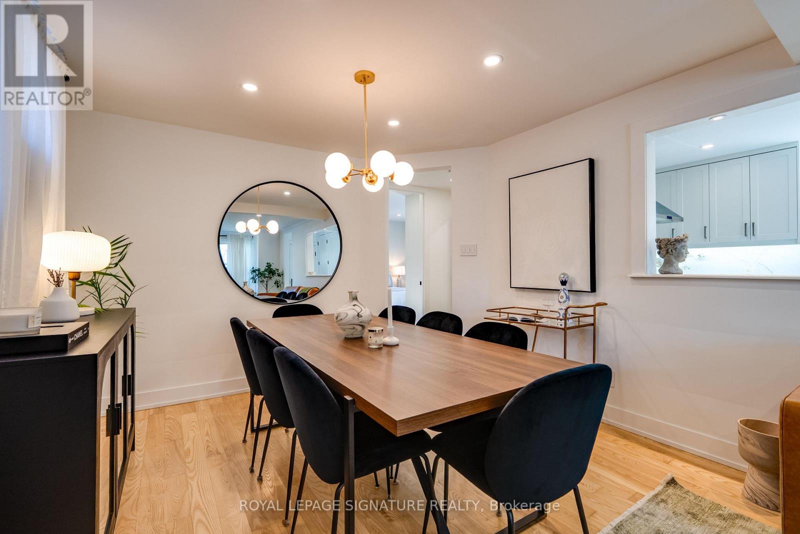 31 Davies Crescent, Toronto, Ontario  M4J 2X7 - Photo 9 - E14099680