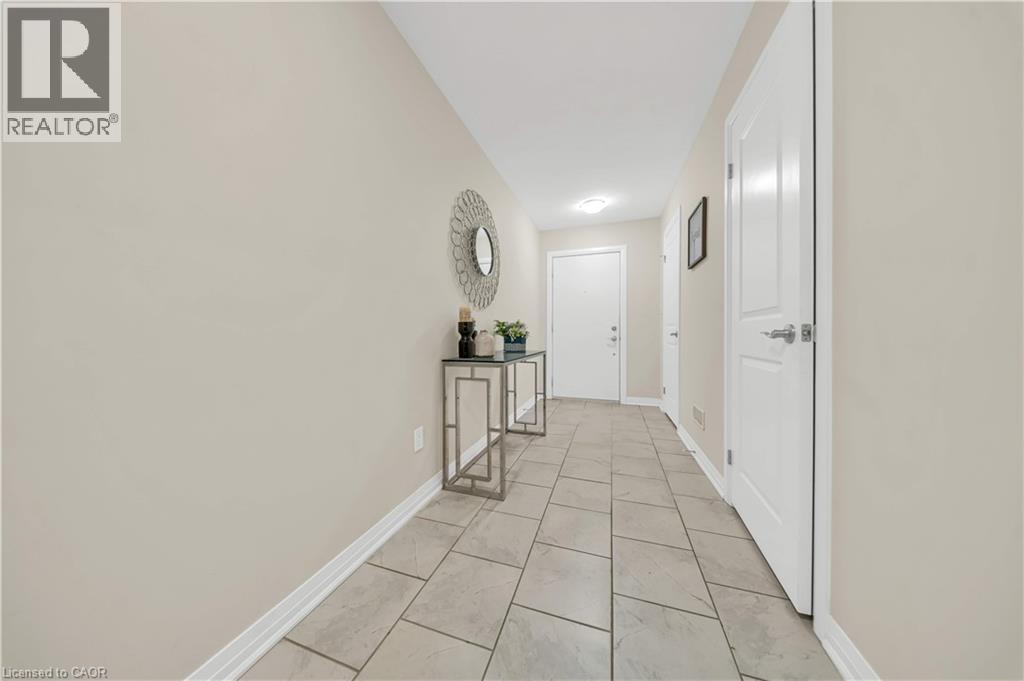 23 Valencia Avenue, Kitchener, Ontario  N2R 0R7 - Photo 6 - 40867942