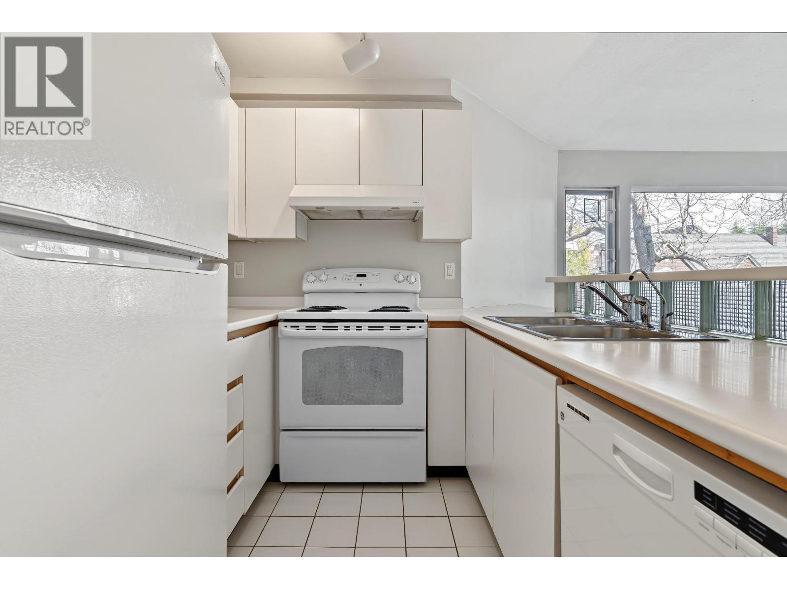 314 2020 W 8th Avenue, Vancouver, British Columbia  V6J 1W5 - Photo 6 - R3176476