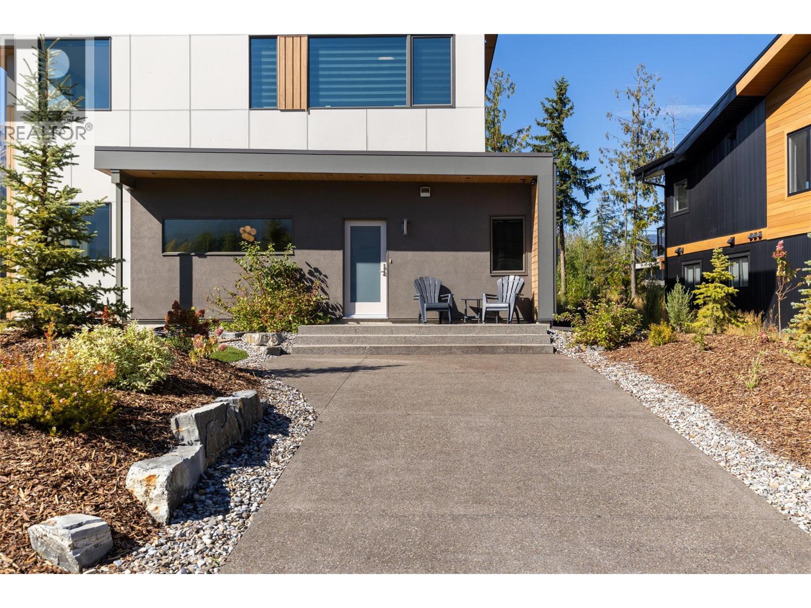 1 Huckleberry Place, Fernie, British Columbia  V0B 1M1 - Photo 10 - 10403243