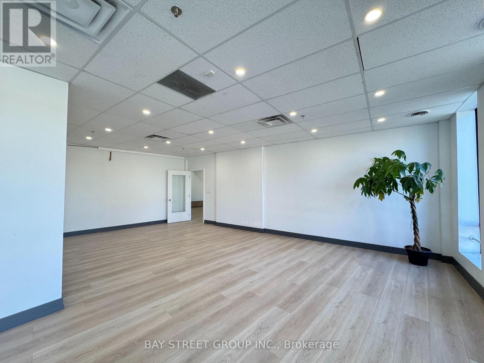 85-87 Steelcase Road E, Markham, Ontario L3R 1E9 - Photo 16 - N14100090