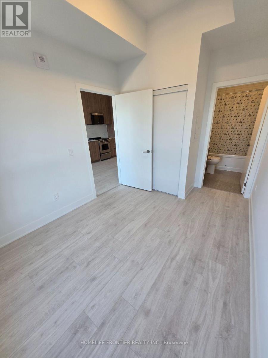 722 - 3008 William Cutmore Boulevard, Oakville, Ontario  L6H 8E7 - Photo 9 - W14100124
