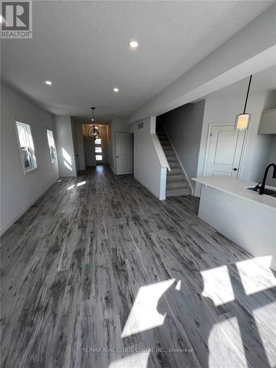 3916 Auckland Avenue, London South, Ontario  N6L 0J3 - Photo 2 - X14100096