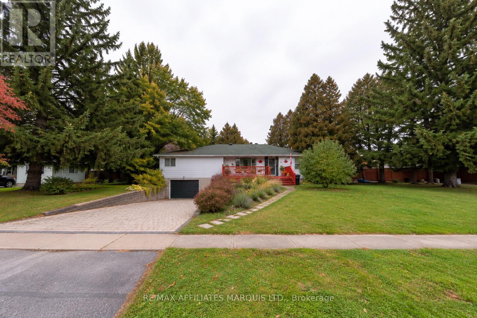 60 Maple Street, South Stormont, Ontario  K0C 1M0 - Photo 2 - X14030290