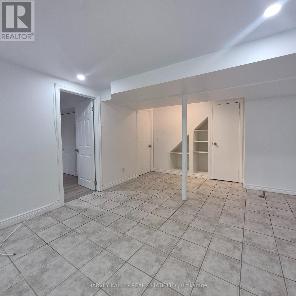 Lower - 1575 Dufferin Street, Toronto, Ontario  M6H 3L5 - Photo 5 - W14099054