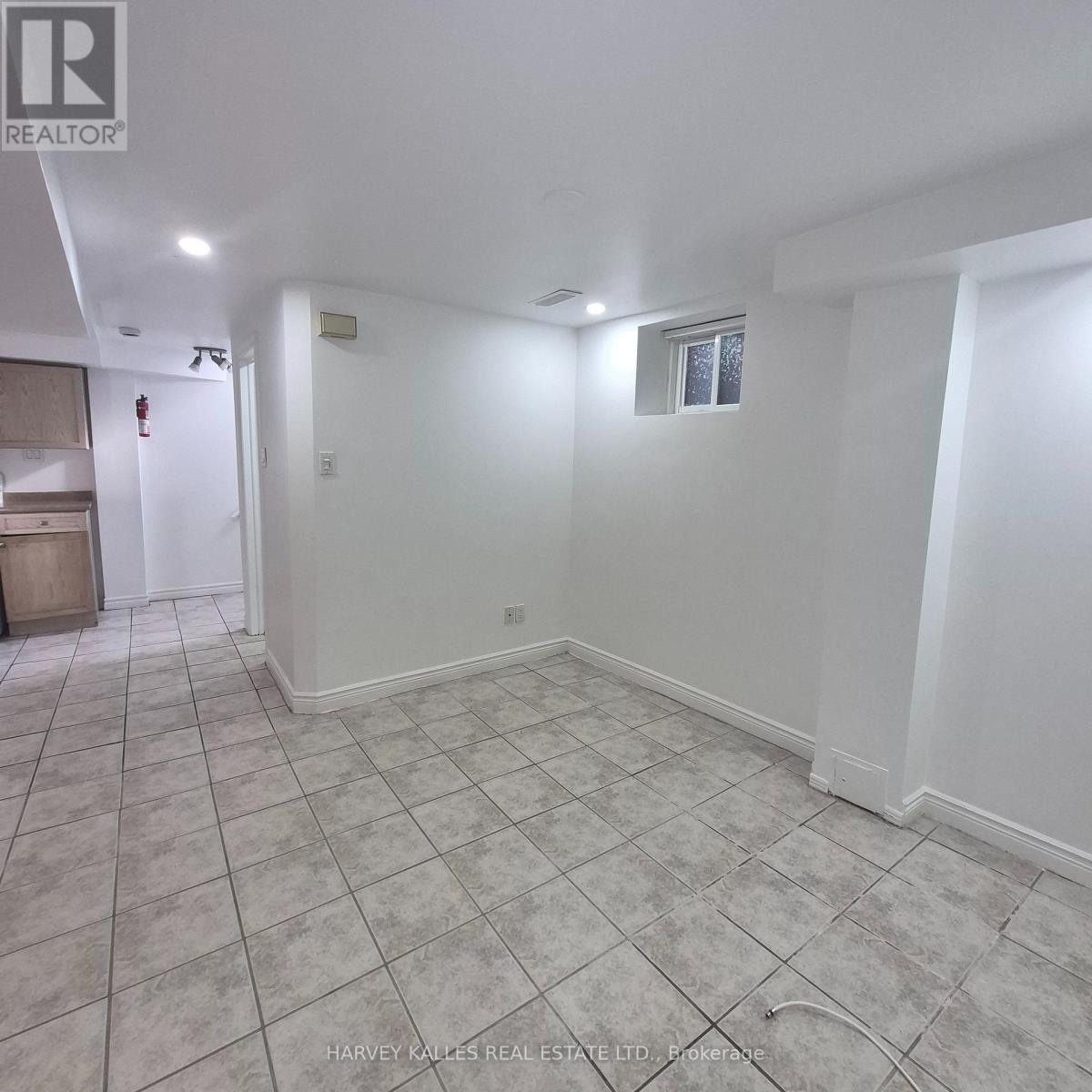 Lower - 1575 Dufferin Street, Toronto, Ontario  M6H 3L5 - Photo 4 - W14099054