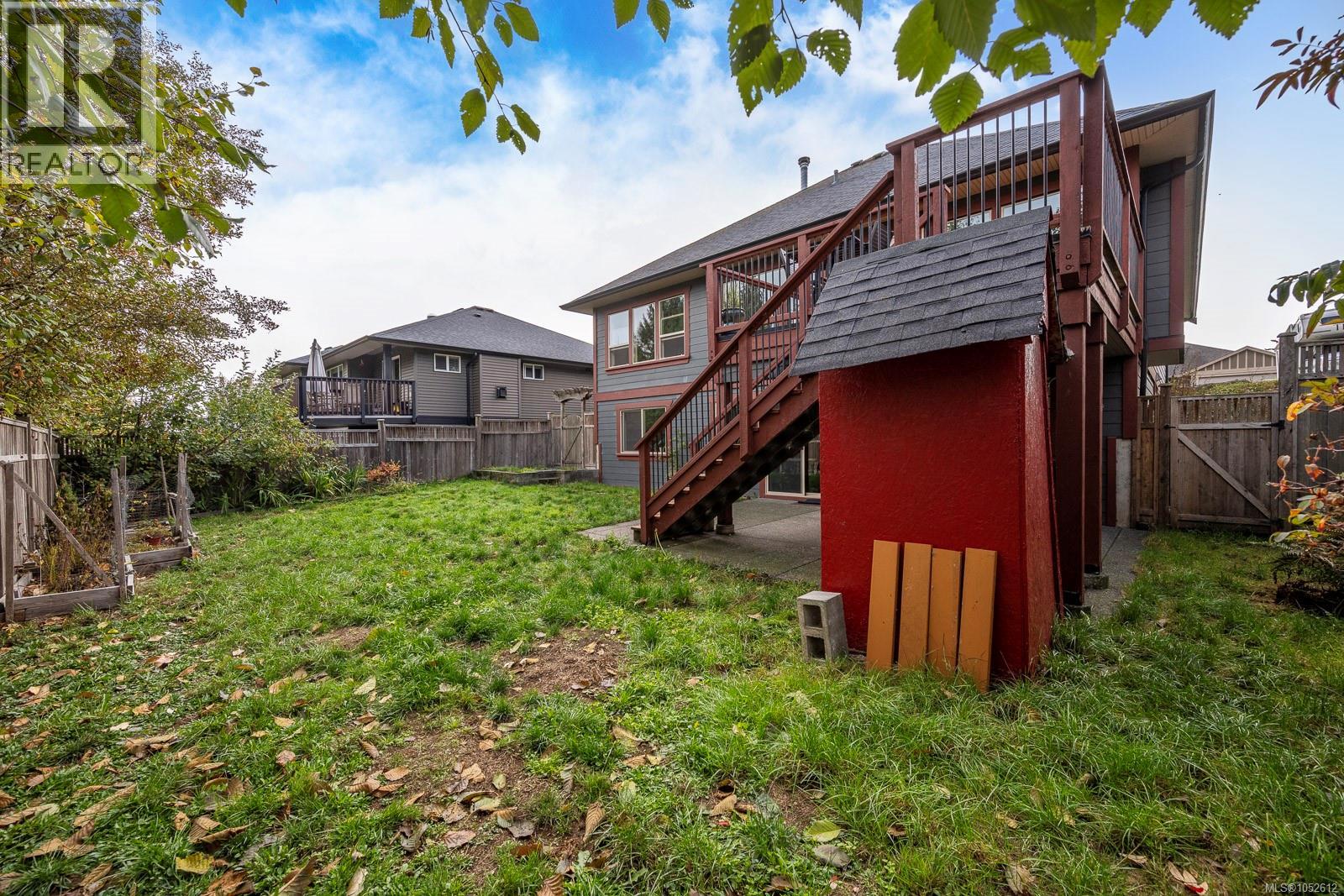 2644 Kendal Ave