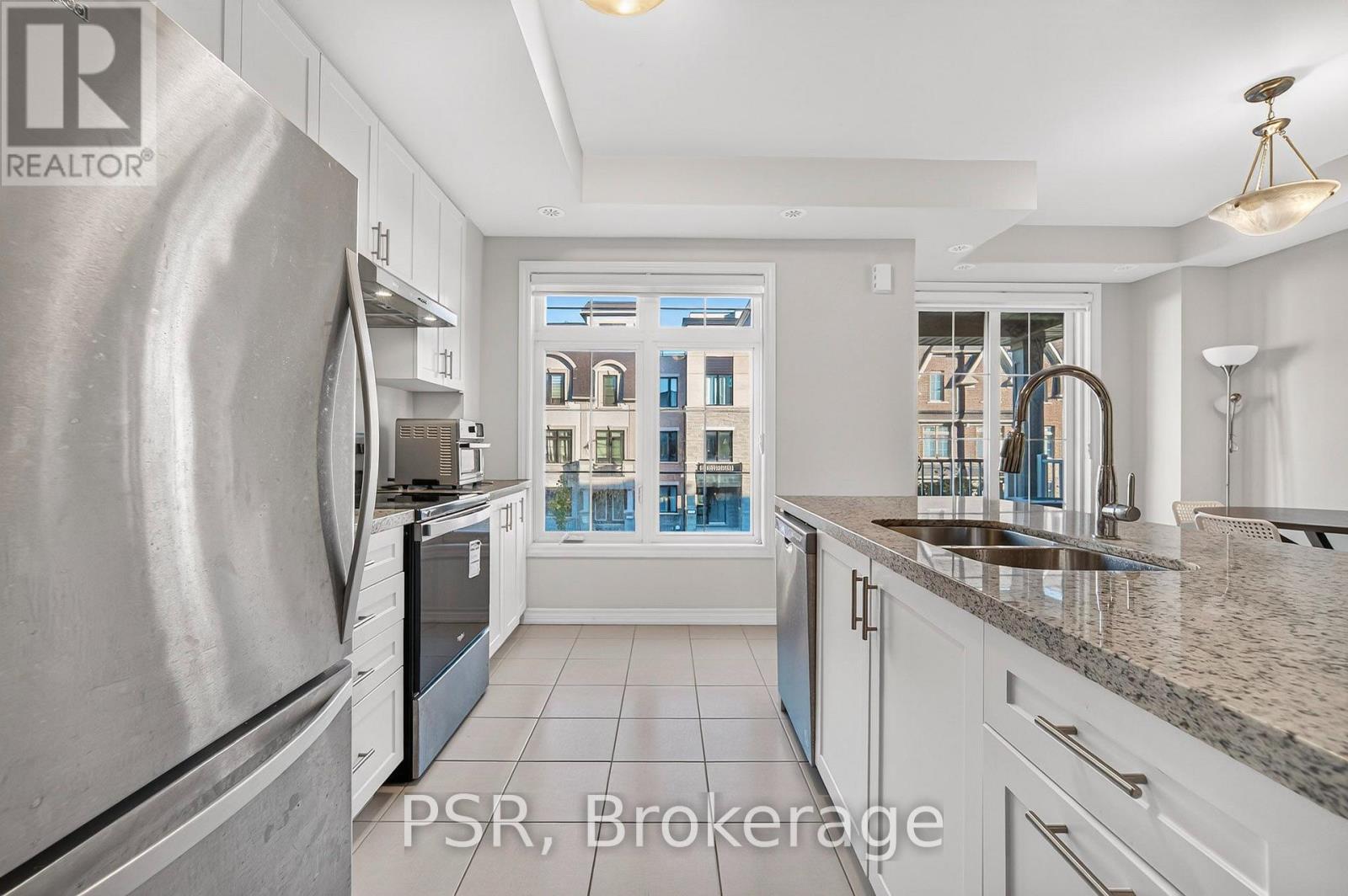 88 William Shearn Crescent, Markham, Ontario  L6C 3J4 - Photo 4 - N14099354