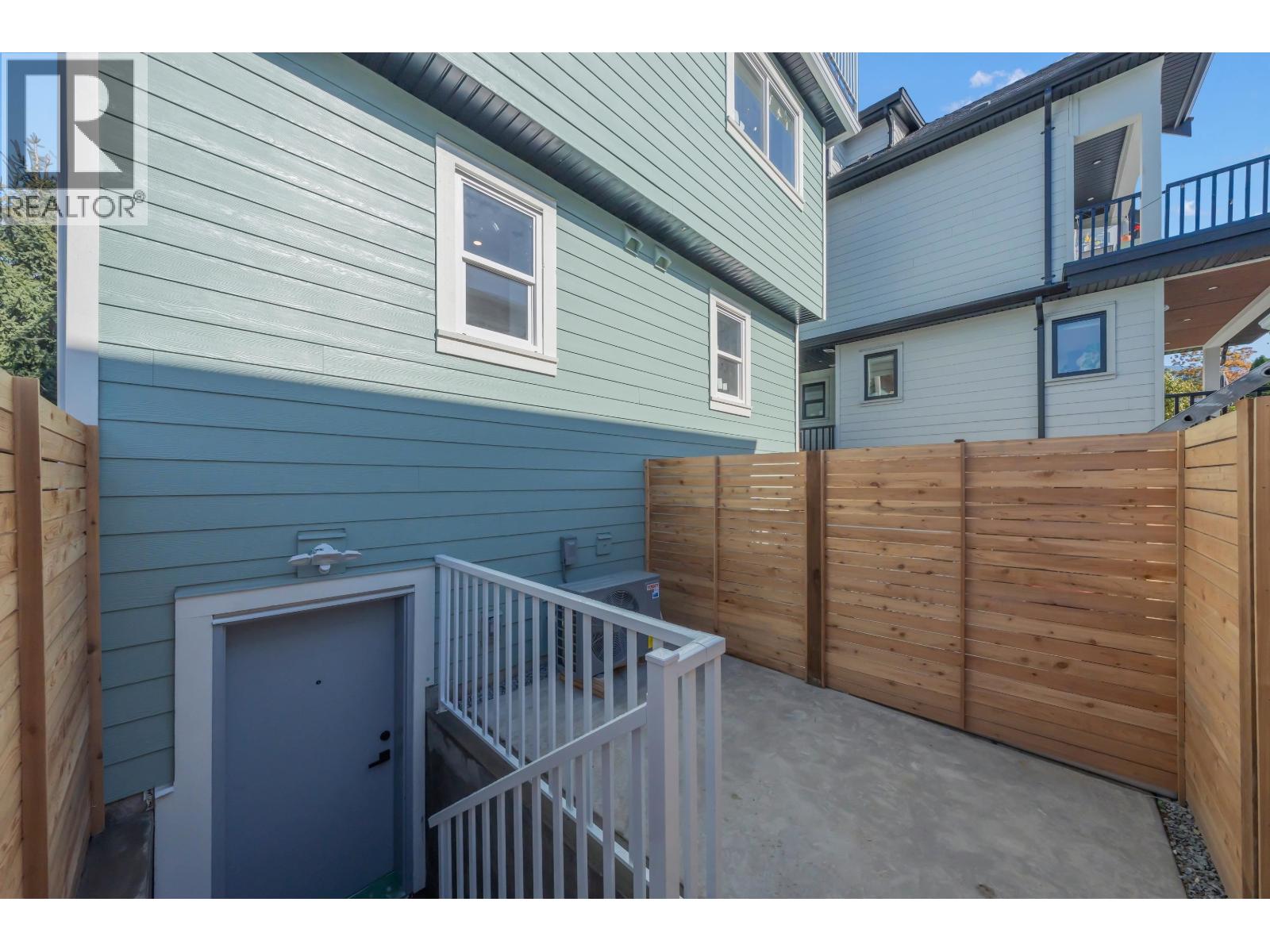 1 2554 Dundas Street, Vancouver, British Columbia  V5K 1P8 - Photo 22 - R3177168
