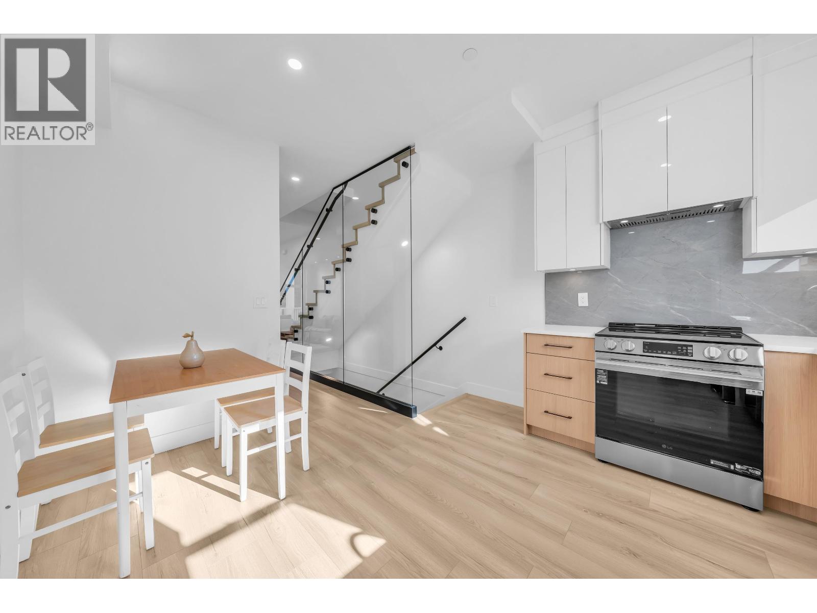1 2554 Dundas Street, Vancouver, British Columbia  V5K 1P8 - Photo 25 - R3177168