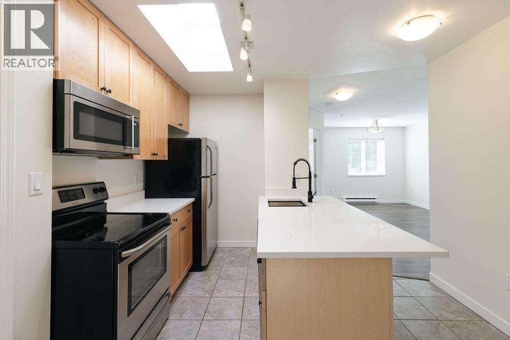 B307 40120 Willow Crescent, Squamish, British Columbia  V8B 0L7 - Photo 2 - R3177182