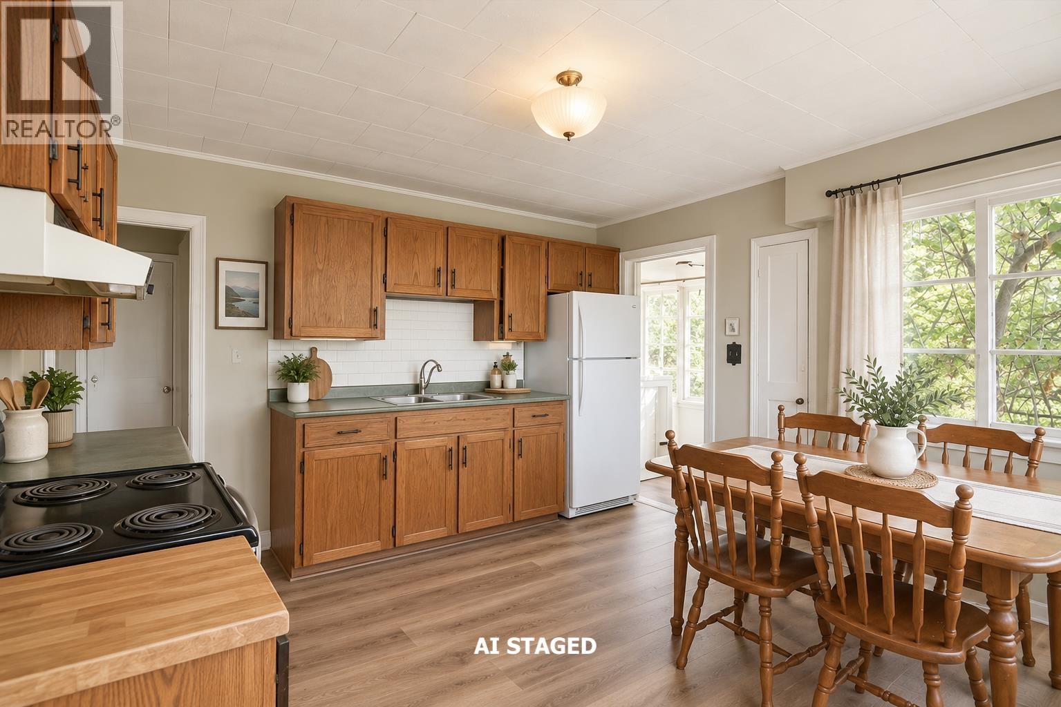 547 N Fletcher Road, Gibsons, British Columbia  V0N 1V9 - Photo 8 - R3177149