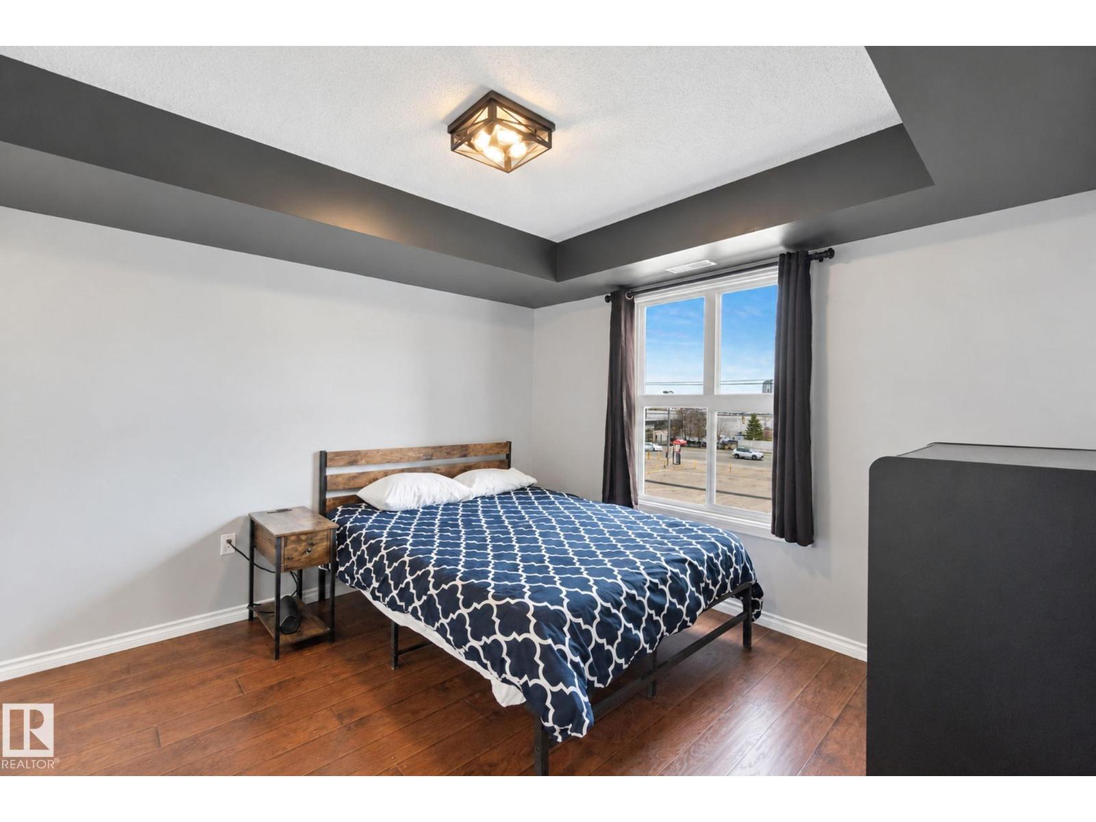 #314 10118 106 AV NW