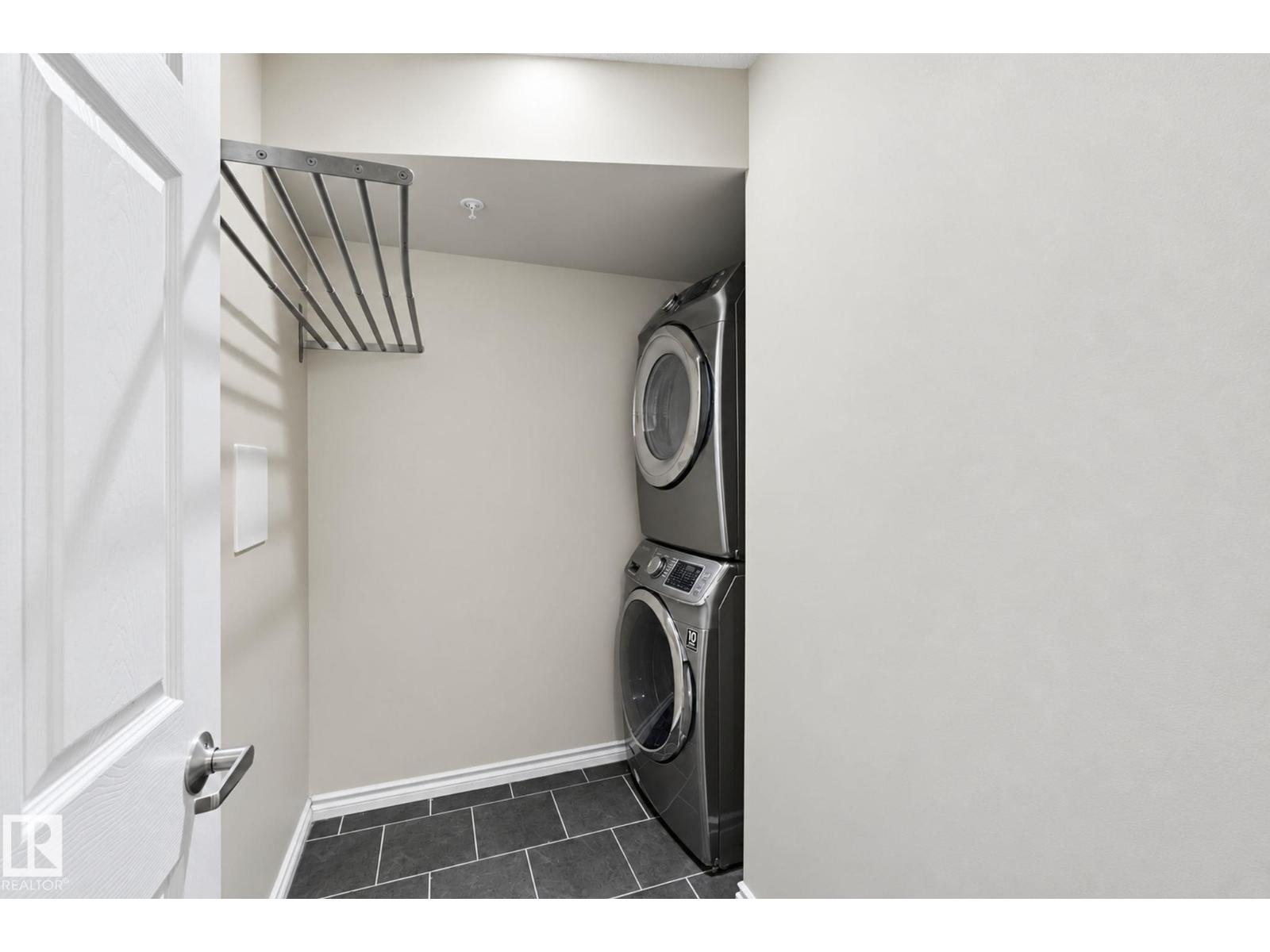 #314 10118 106 AV NW