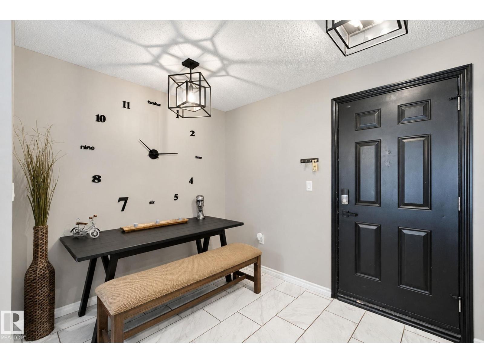 #314 10118 106 AV NW