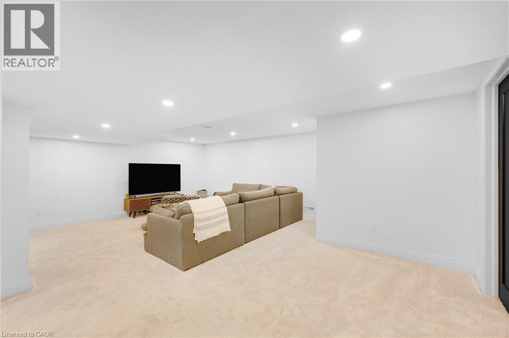 33305 Richmond Street, Lucan, Ontario  N0M 2J0 - Photo 36 - 40872781