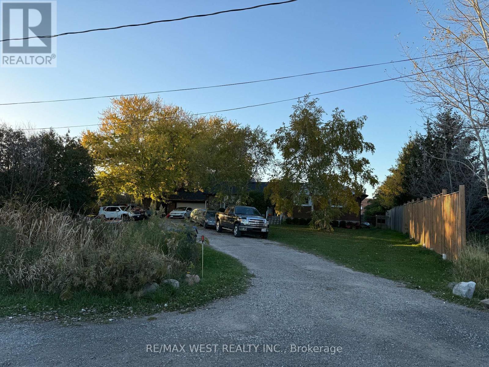 34 Hopcroft Road, Caledon, Ontario L7E 1M9 - Photo 3 - W14100196